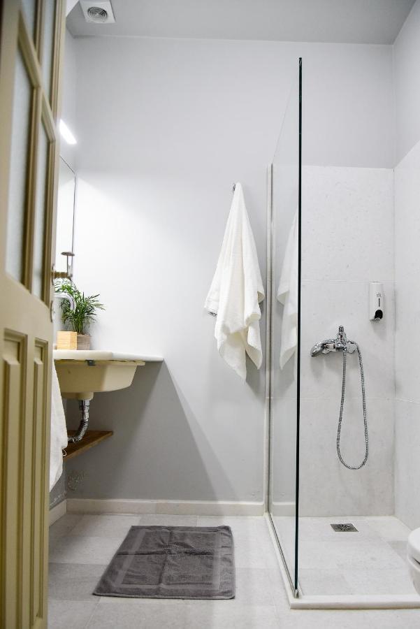 Erst Guest House Афины Экстерьер фото