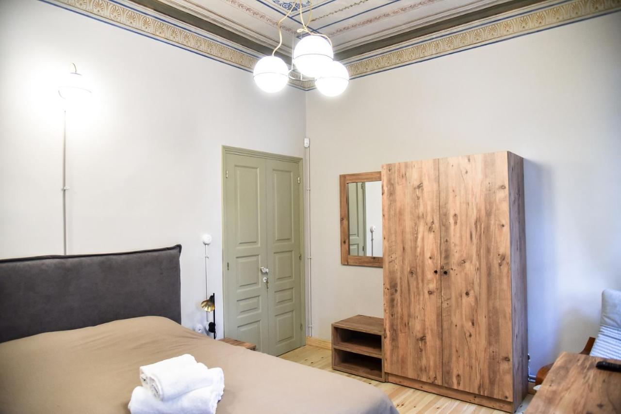 Erst Guest House Афины Экстерьер фото