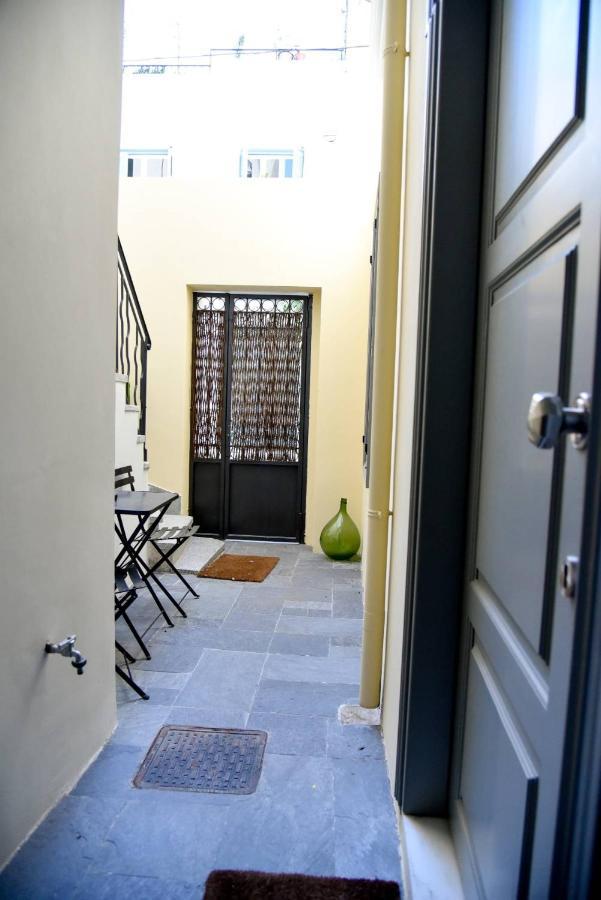 Erst Guest House Афины Экстерьер фото