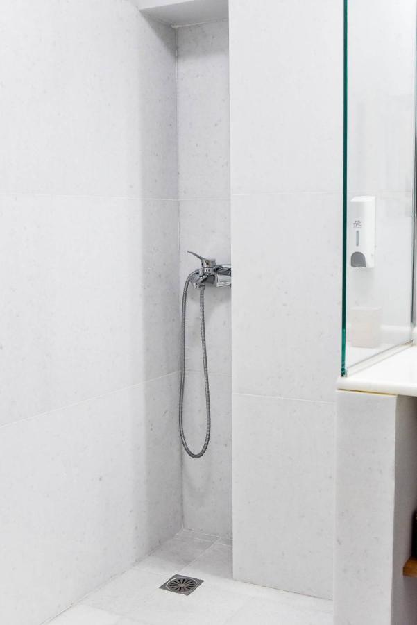 Erst Guest House Афины Экстерьер фото